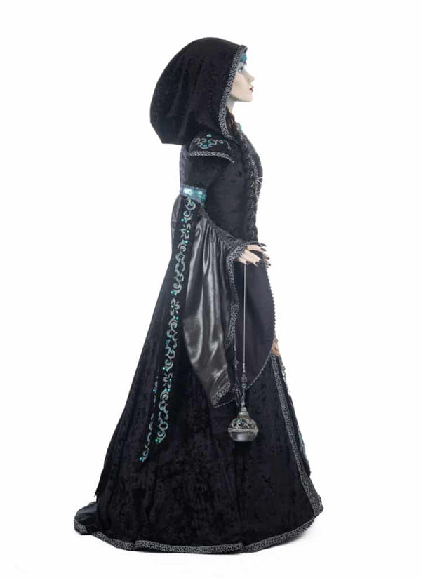 Tanda the Seer Doll Life Size
