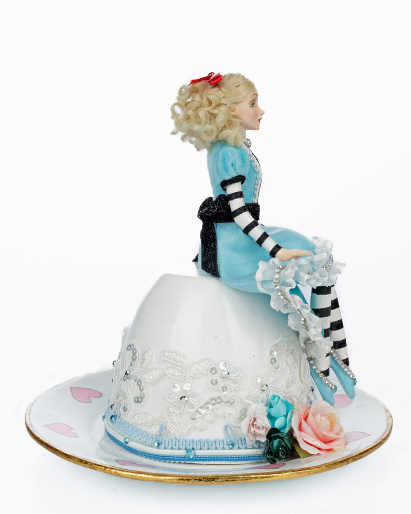 Alice on Teacup - Pastel